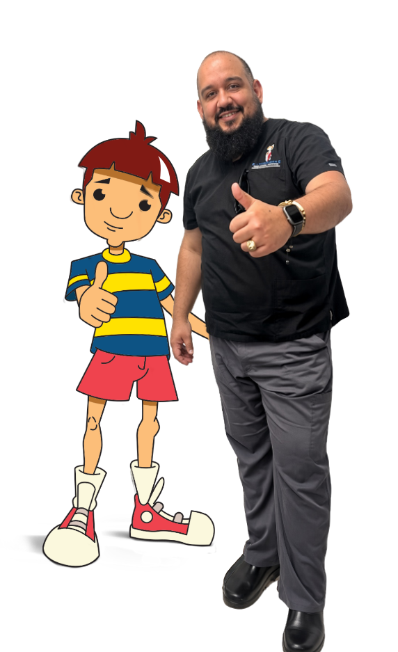 Dr. J. Fortunato Tavárez Cortorreal con el personaje